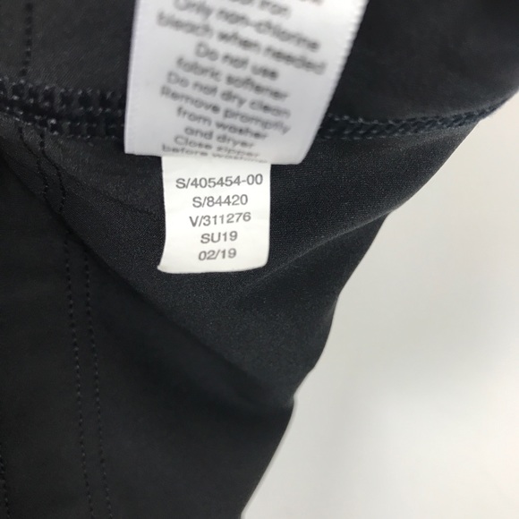 Athleta Velocity Stash Pocket Tight in Black Size Medium - Picture 12 of 12